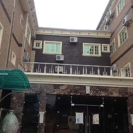 อีเทอร์โน โฮเต็ล ลิมิเต็ด Hotel เบนินซิตี้ ภายนอก รูปภาพ